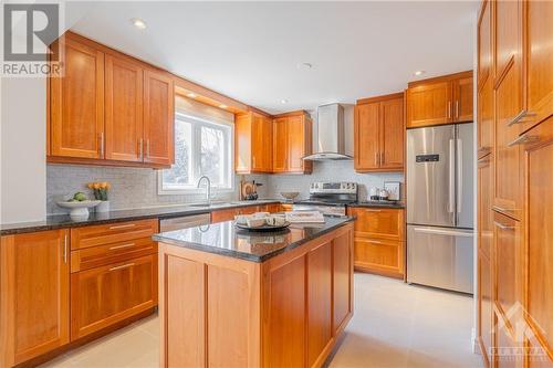 1816 Thornecrest Street, Ottawa, ON - Indoor Photo Showing Kitchen