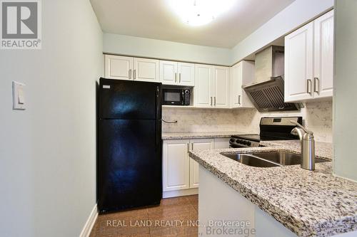 27 Sunrise Drive, Markham (Milliken Mills East), ON - Indoor Photo Showing Kitchen With Double Sink