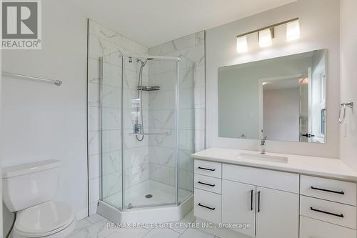 38 - 3380 Singleton Avenue, London, ON - Indoor Photo Showing Bathroom