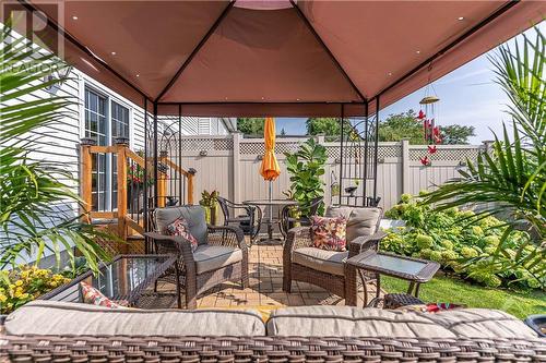 78 Hummingbird Crescent, Ottawa, ON - Outdoor With Deck Patio Veranda