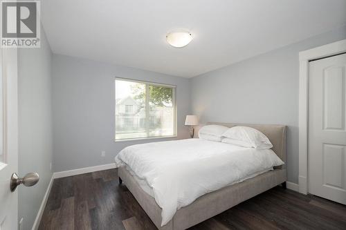 3965 Triumph Street, Burnaby, BC - Indoor Photo Showing Bedroom