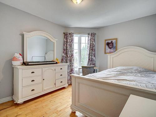 Master bedroom - 1324 Rue Châteauneuf, Repentigny (Repentigny), QC - Indoor Photo Showing Bedroom