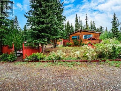 4 Raven Crescent, Whitehorse South, YT - Outdoor