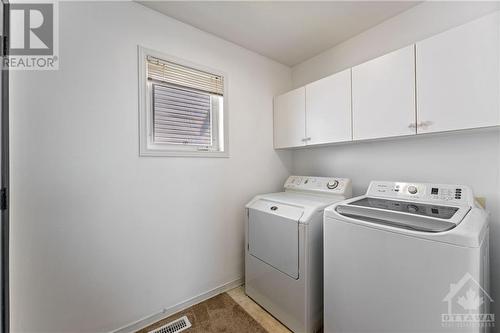 2112 Gardenway Drive, Ottawa, ON - Indoor Photo Showing Laundry Room