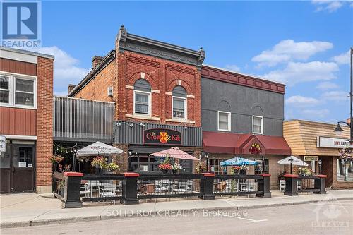 316 Raglan Street S, Renfrew, ON 