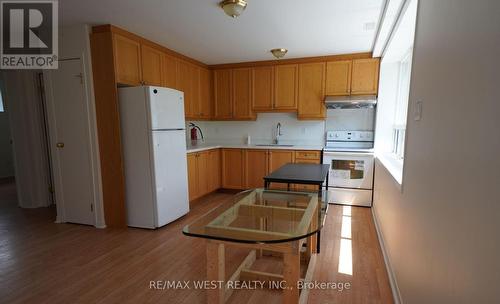 Bsmt - 173 Yorkview Drive, Toronto, ON - Indoor Photo Showing Kitchen