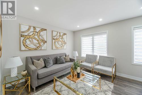 47 Baycliffe Crescent, Brampton (Northwest Brampton), ON - Indoor Photo Showing Living Room