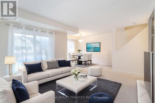 35 Nearco Crescent, Oshawa, ON - Indoor Photo Showing Living Room