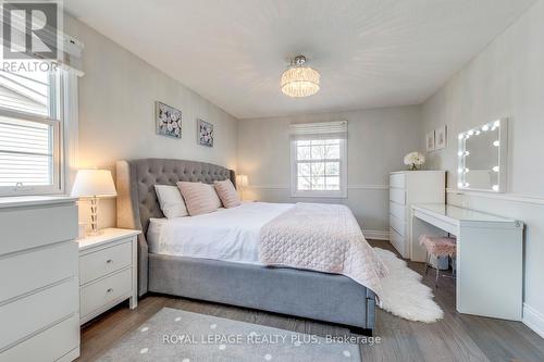 2830 Andorra Circle, Mississauga (Meadowvale), ON - Indoor Photo Showing Bedroom