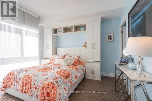 404 - 1940 Ironstone Drive, Burlington (Uptown), ON - Indoor Photo Showing Bedroom