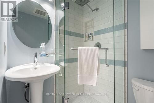 404 - 1940 Ironstone Drive, Burlington (Uptown), ON - Indoor Photo Showing Bathroom