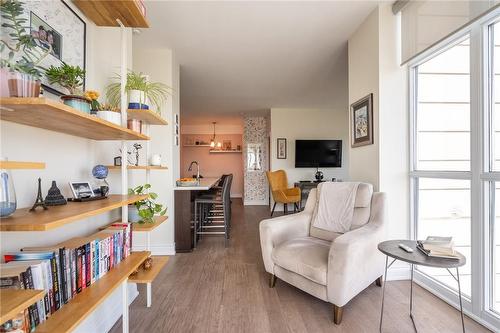 1940 Ironstone Drive|Unit #404, Burlington, ON - Indoor