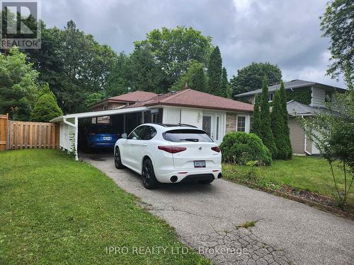 16 Cresthaven Drive, Toronto (Hillcrest Village), ON - Outdoor