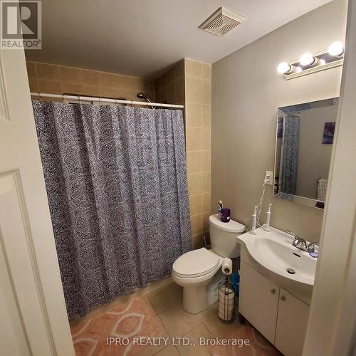 16 Cresthaven Drive, Toronto (Hillcrest Village), ON - Indoor Photo Showing Bathroom