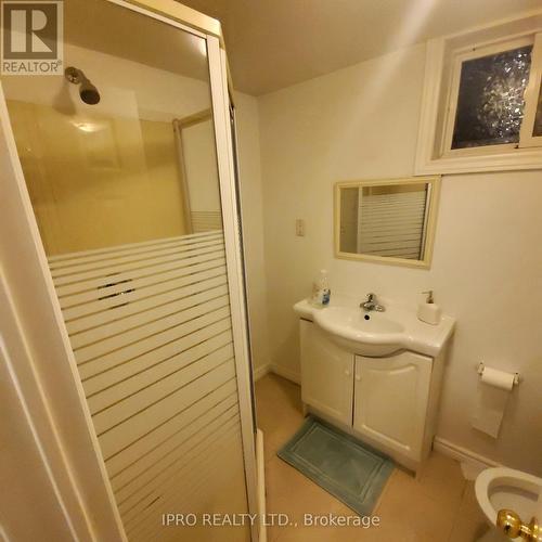 16 Cresthaven Drive, Toronto (Hillcrest Village), ON - Indoor Photo Showing Bathroom