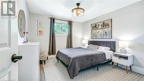 2086 8Th Ave E, Owen Sound, ON - Indoor Photo Showing Bedroom