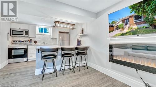 2086 8Th Ave E, Owen Sound, ON - Indoor Photo Showing Kitchen