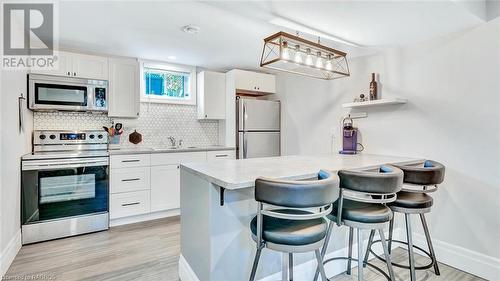 2086 8Th Ave E, Owen Sound, ON - Indoor Photo Showing Kitchen