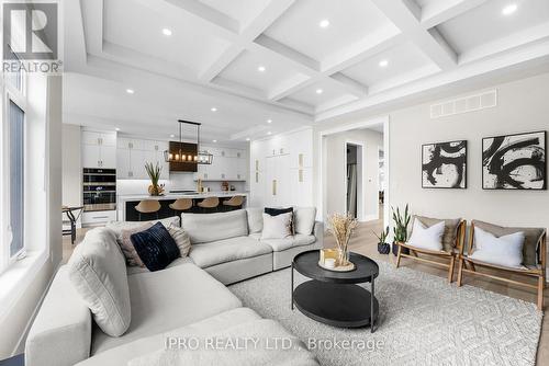 262 Senlac Road, Toronto (Willowdale West), ON - Indoor Photo Showing Living Room