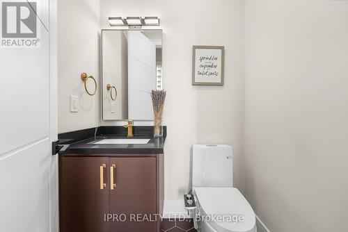 262 Senlac Road, Toronto (Willowdale West), ON - Indoor Photo Showing Laundry Room