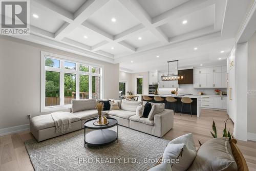 262 Senlac Road, Toronto (Willowdale West), ON - Indoor Photo Showing Living Room