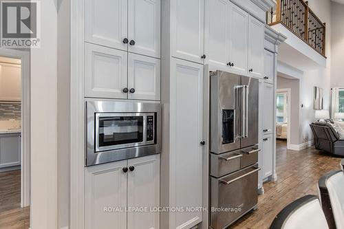 119 Wendake Road, Tiny, ON - Indoor Photo Showing Kitchen