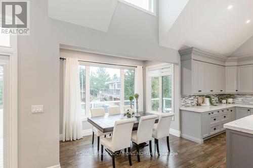 119 Wendake Road, Tiny, ON - Indoor Photo Showing Dining Room