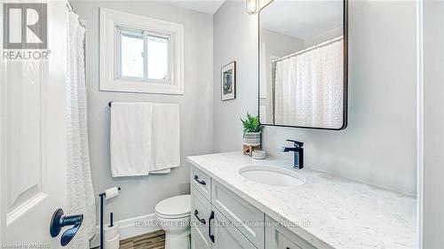 2086 8Th Ave E, Owen Sound, ON - Indoor Photo Showing Bathroom