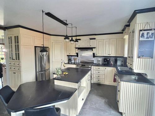 Kitchen - 3902 Rg De La Carrière, Rouyn-Noranda, QC - Indoor Photo Showing Kitchen