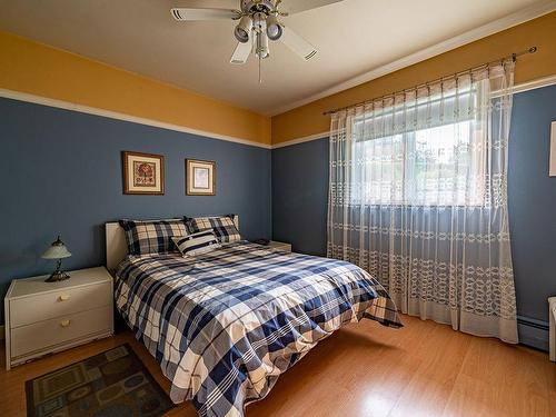 Bedroom - 330 Rue Du Roi, Val-Des-Sources, QC - Indoor Photo Showing Bedroom