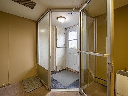 Bathroom - 330 Rue Du Roi, Val-Des-Sources, QC - Indoor Photo Showing Other Room