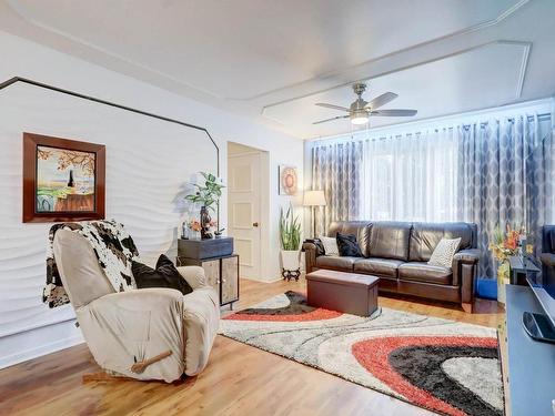 Salon - 12510 89E Avenue, Montréal (Rivière-Des-Prairies/Pointe-Aux-Trembles), QC - Indoor Photo Showing Living Room