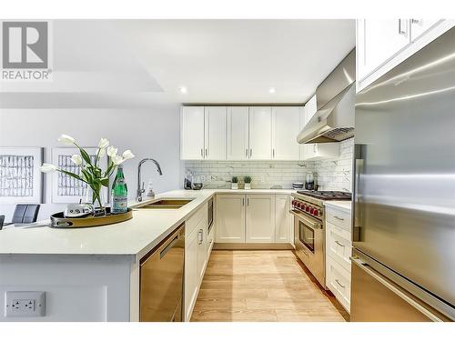 3030 Pandosy Street Unit# 310, Kelowna, BC - Indoor Photo Showing Kitchen With Stainless Steel Kitchen With Upgraded Kitchen