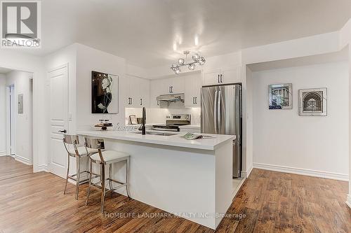 201 - 509 Beecroft Road, Toronto (Willowdale West), ON - Indoor Photo Showing Kitchen With Upgraded Kitchen