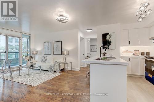 201 - 509 Beecroft Road, Toronto (Willowdale West), ON - Indoor Photo Showing Kitchen