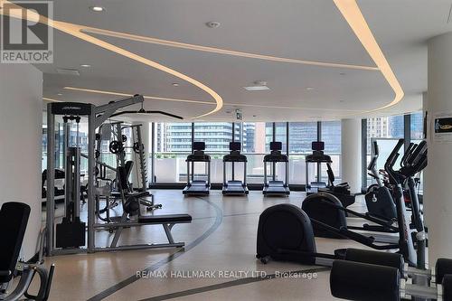 3909 - 11 Wellesley Street W, Toronto (Bay Street Corridor), ON - Indoor Photo Showing Gym Room