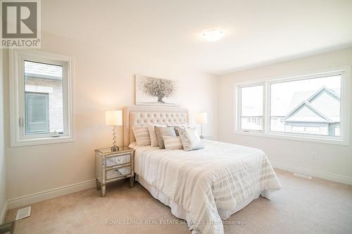 3321 Sixth Line, Oakville, ON - Indoor Photo Showing Bedroom