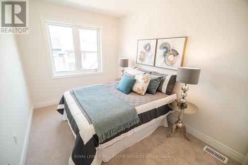 3321 Sixth Line, Oakville, ON - Indoor Photo Showing Bedroom