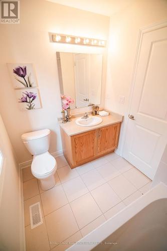 3321 Sixth Line, Oakville, ON - Indoor Photo Showing Bathroom