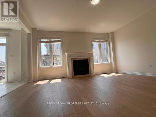 31 Gold Park Gate, Essa, ON - Indoor Photo Showing Living Room With Fireplace