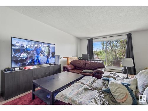 11155 101 St Ne, Edmonton, AB - Indoor Photo Showing Living Room