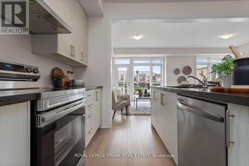 26 Gunton Street, Aurora (Bayview Northeast), ON - Indoor Photo Showing Kitchen With Stainless Steel Kitchen