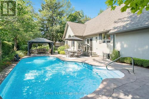 1 Bunker Place, Oro-Medonte, ON - Outdoor With In Ground Pool With Backyard