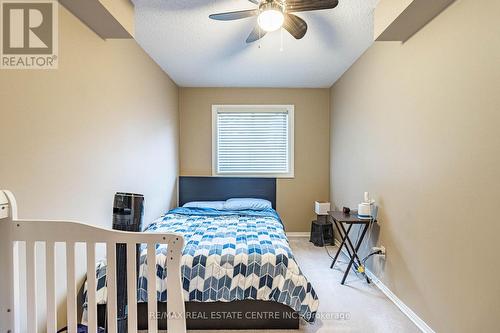 142 - 455 Apache Court, Mississauga (Hurontario), ON - Indoor Photo Showing Bedroom