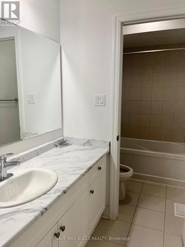 50 Milt Schmidt Street, Kitchener, ON - Indoor Photo Showing Bathroom