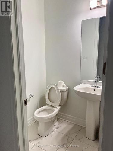 50 Milt Schmidt Street, Kitchener, ON - Indoor Photo Showing Bathroom