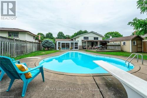 7 Royal Oak Drive, St. Catharines (Martindale Pond), ON - Outdoor With In Ground Pool With Deck Patio Veranda With Backyard With Exterior