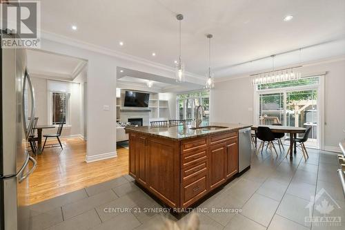 197 Strathcona Avenue, Ottawa, ON - Indoor Photo Showing Kitchen With Upgraded Kitchen