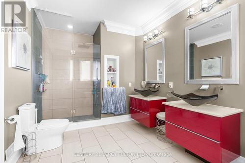 135 Britannia Avenue E, Oshawa, ON - Indoor Photo Showing Bathroom