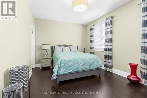 135 Britannia Avenue E, Oshawa, ON - Indoor Photo Showing Bedroom